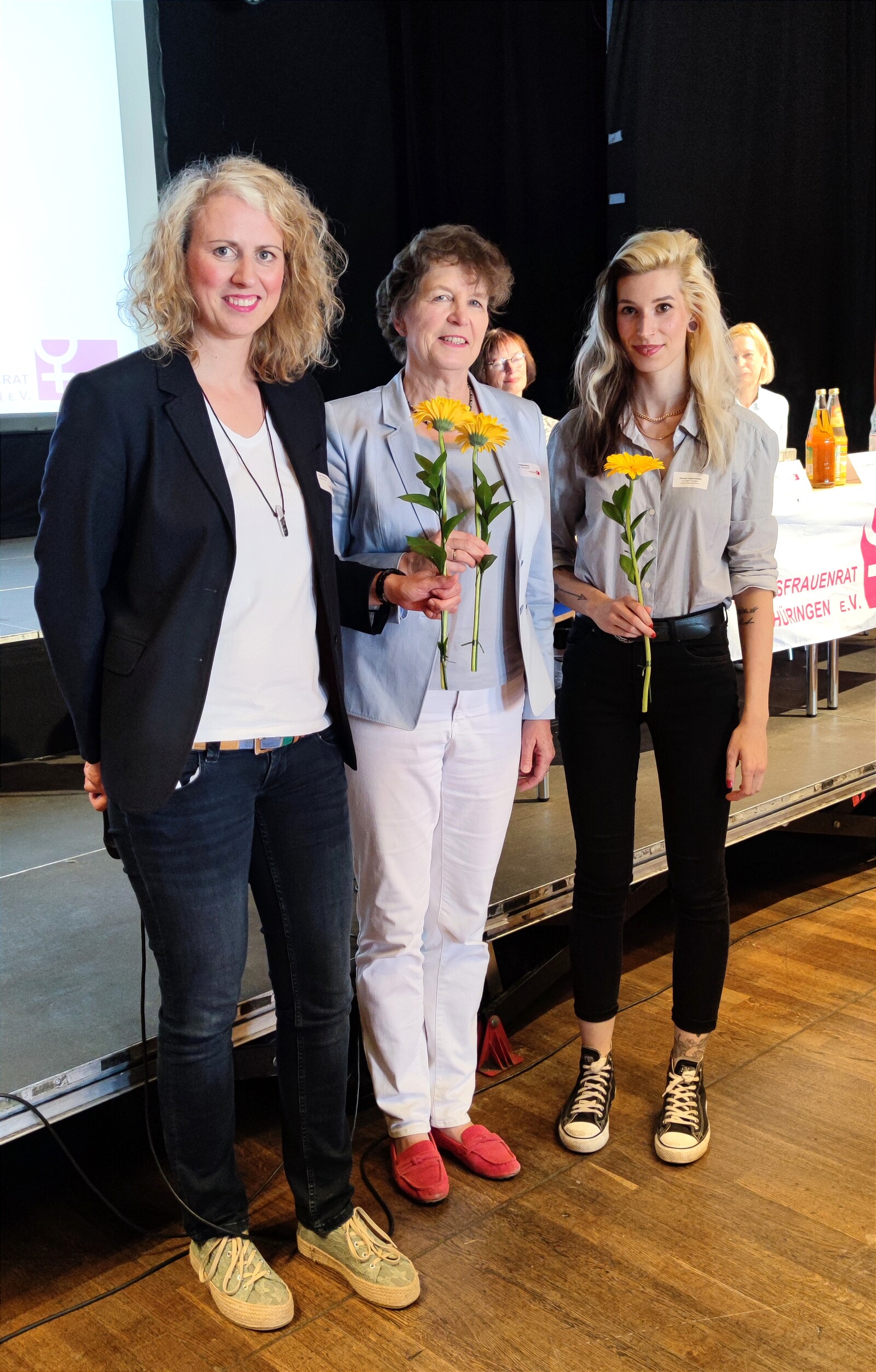 neu gewählter Vorstand des Landesfrauenrats Thüringen: Julia Hohmann (Vorsitzende), Ina Wäßerling (Schatzmeisterin), Donata Vogtschmidt (stellvertretende Vorsitzende), Evelyn Kranz